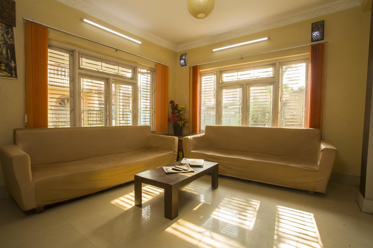 Oyo 145 Sirahali Khusbu Hotel &Lodge Kathmandu Bagian luar foto