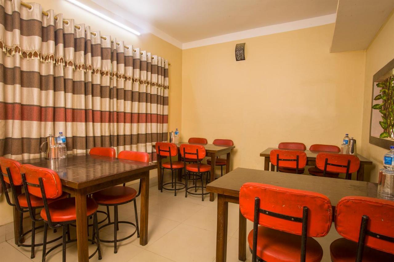 Oyo 145 Sirahali Khusbu Hotel &Lodge Kathmandu Bagian luar foto
